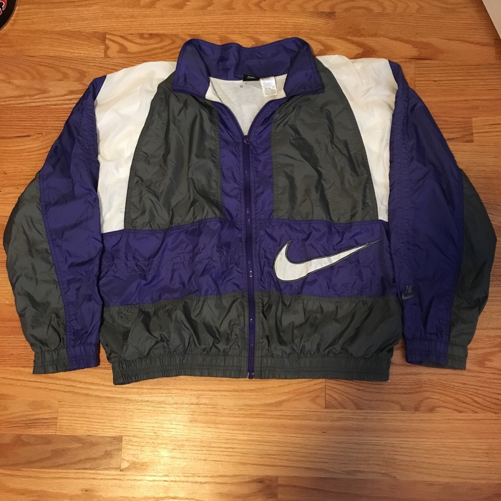 RARE VINTAGE NIKE WINDBREAKER